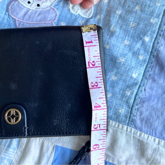 Fossil Black Womens Leather Wristlet with Gold Accent Wedding Guest Clutch Bag - Picture 11 of 12